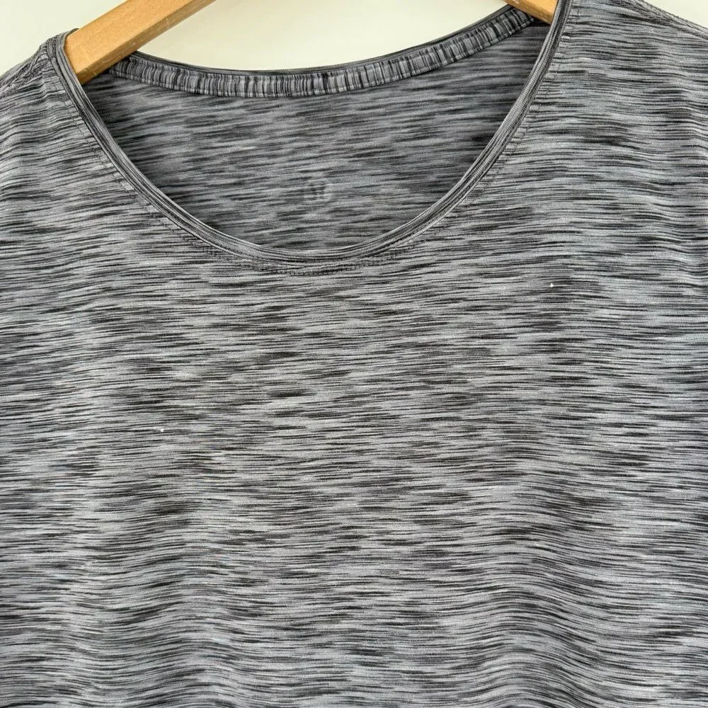 Lululemon Love Crew III Athletic Tee in Space Dye Black / Dark Shadow | Size 2/4